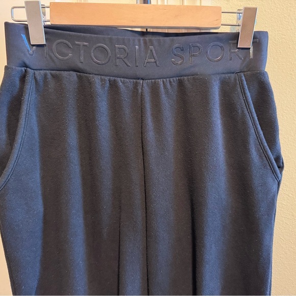 Victoria Sport elastic Waist Women’s Black Sweatpants Elastic Hem Pockets Sz M - Picture 2 of 10